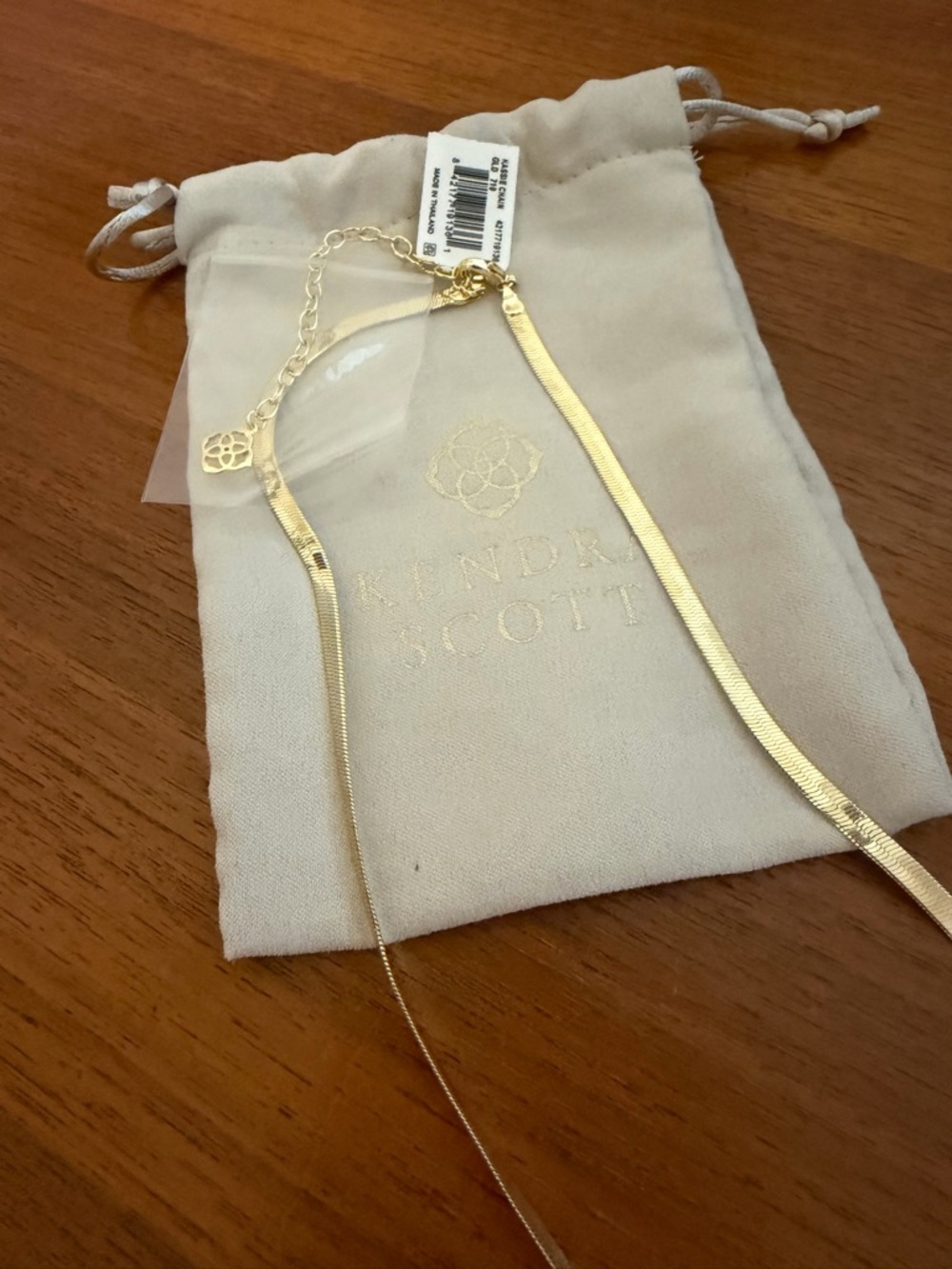 Kendra Scott Kassie Chain Necklace - Elegant Women's Jewelry - Picture 3 of 5